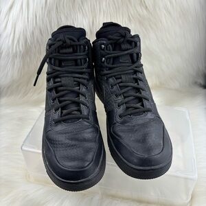 Nike Men's Black Athletic High-Tops